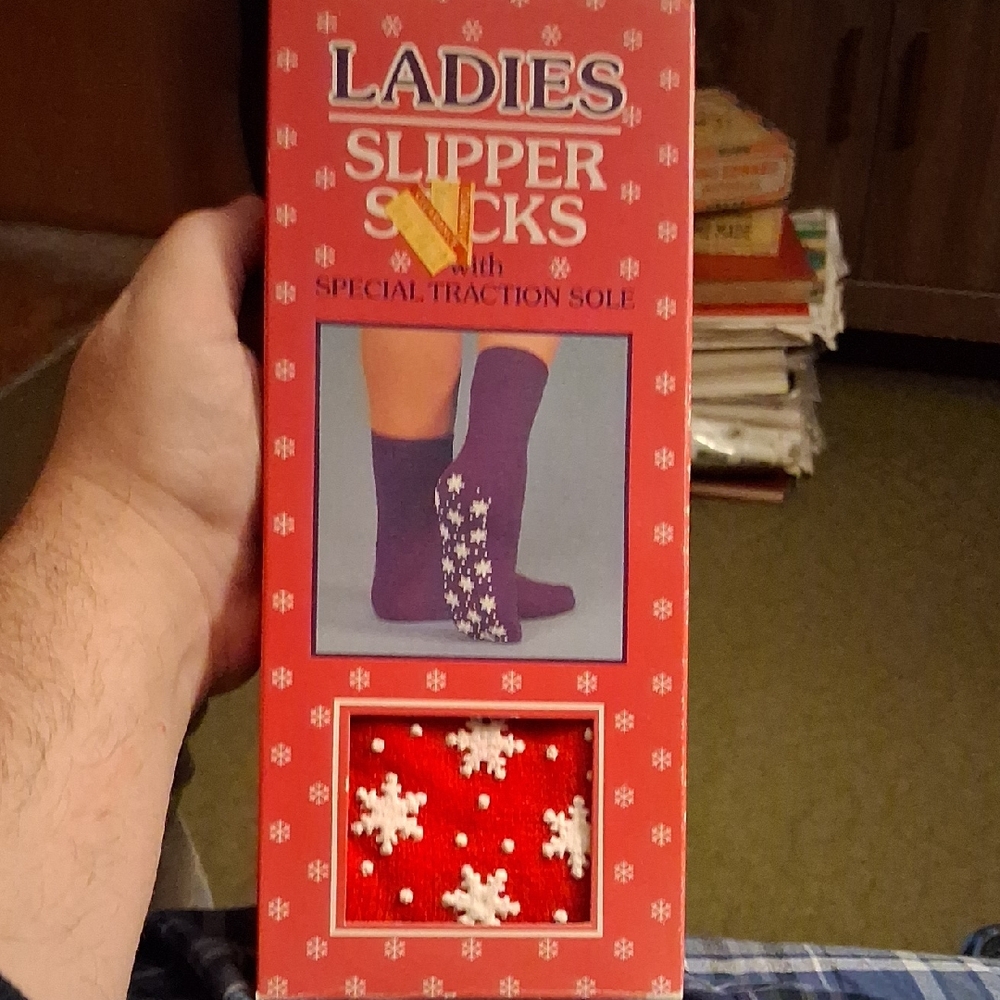 NOS Vintage Ladies Slipper Socks with Special Traction Sole - Red